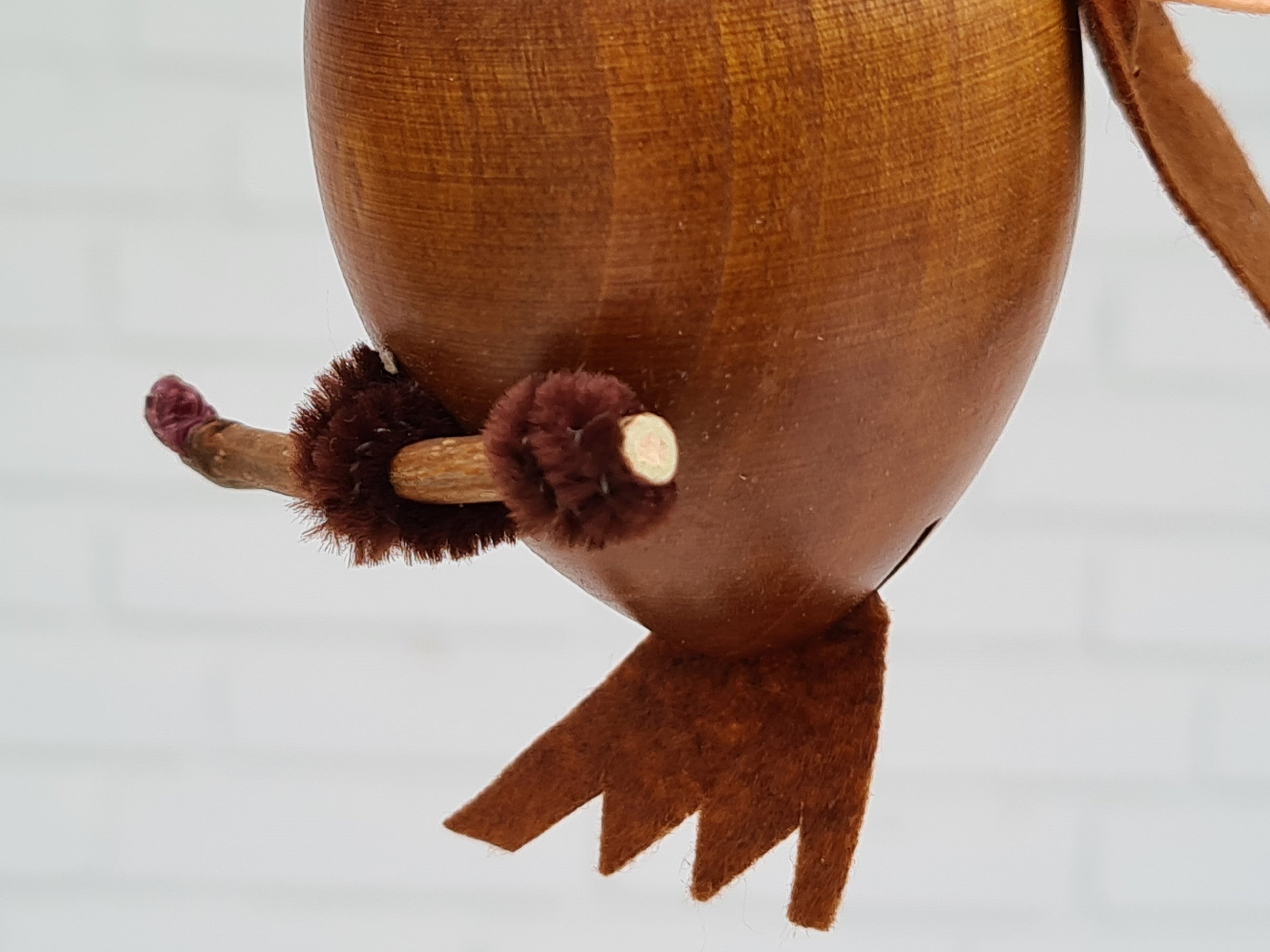 Hængende dekorativ figur, Ugle "Søren", bøgetræ